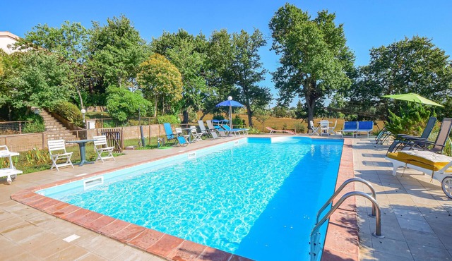 Amazing apartment in Magliano in Toscana