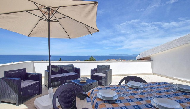 Amazing home in Maria di Castellabate with WiFi