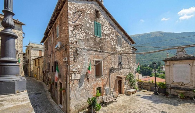 Amazing Home In Carpineto Romano