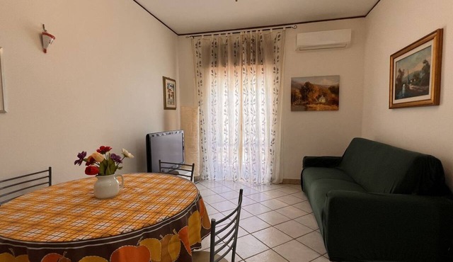 Angelina's Spool - Cozy apartment in the center of Guardia Piemontese Marina, just steps from the beach