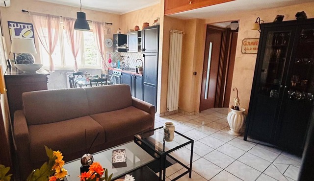 Antonio's Home: Naples, Fuorigrotta.For families and friends. Pets friendly