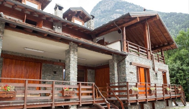 Apartment in Antey-Saint-André near Ski Area