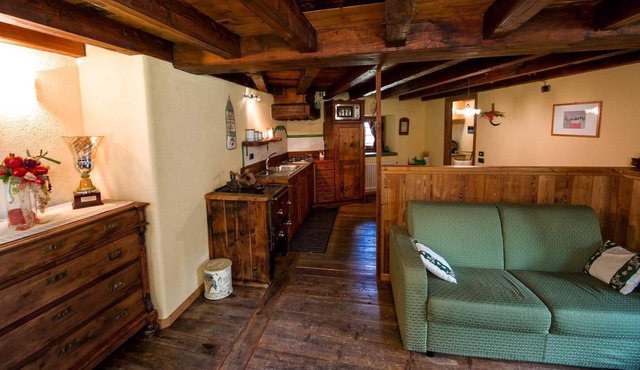 Apartment "La Méizòn de Felise - Lo Piillo" with Mountain View, Garden & Wi-Fi