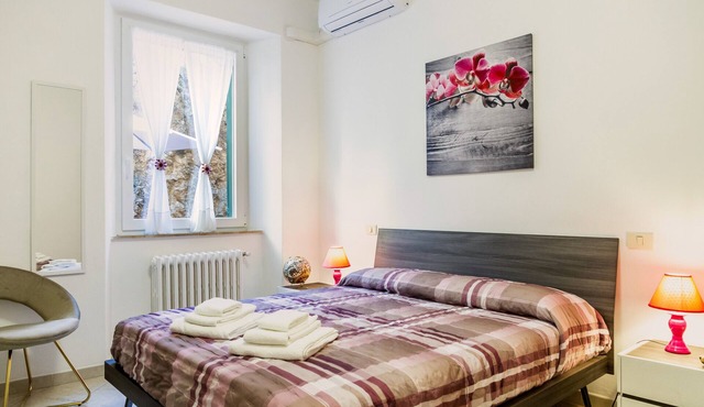 Apartment 'Onda D'Argento' with Private Terrace and Air Conditioning