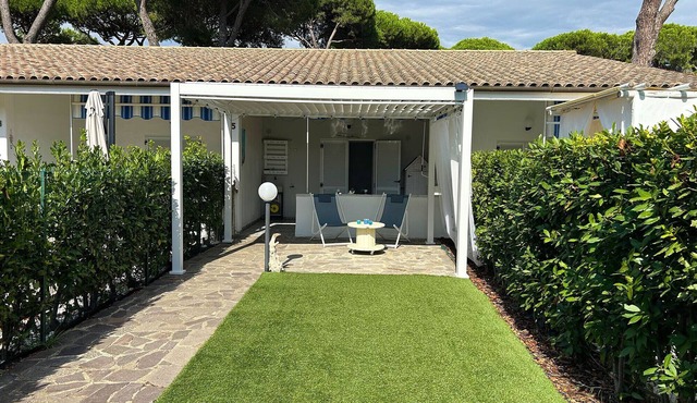 Apartment Rifugio in Pineta near the sea