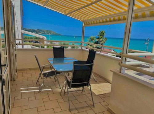 Apartment with Terrace Costa dei Trabocchi