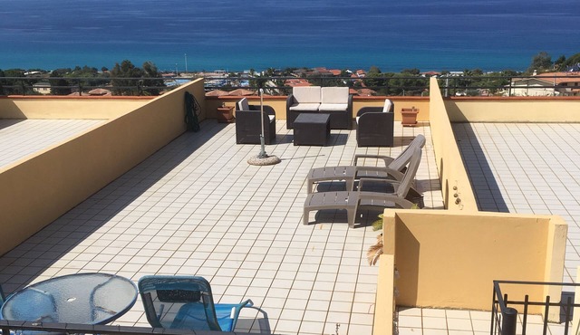 Apartment with views of Sunset in Tropea clear days can see Stomboli
