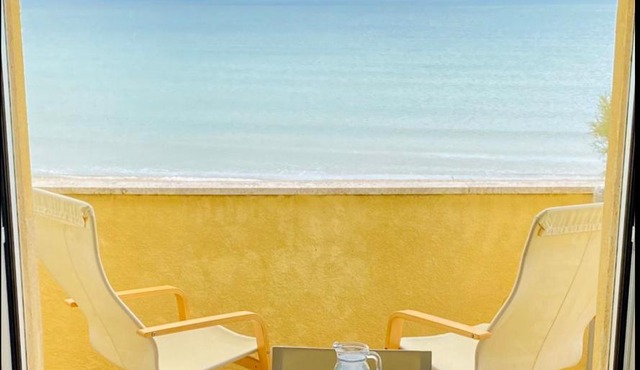 appartamento terrazzo fronte mare