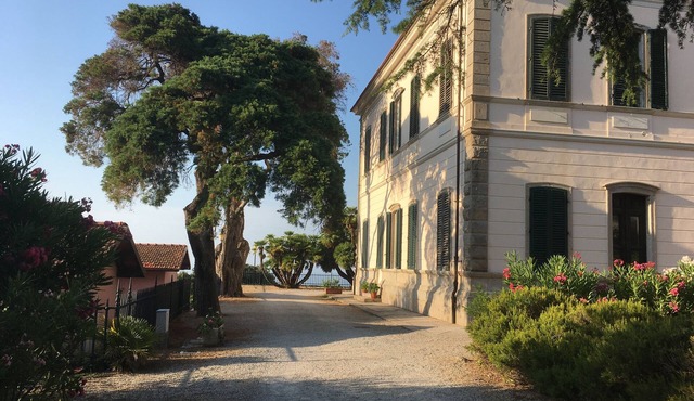Appartement Dans Propriété Historique, Avec un Parc Avec Piscine
