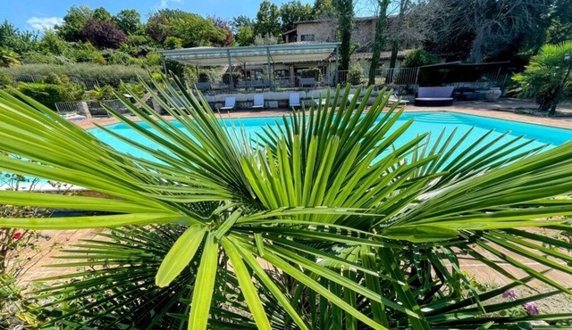 APT 2 : air-con/2 bedrms/1 bathrm/wIfi/car not essential/Spoleto centre 0.7 kms