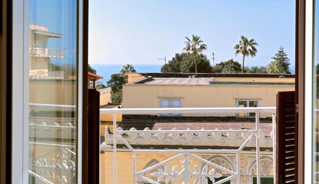 Ara Maris Apartment Sea View Next Station