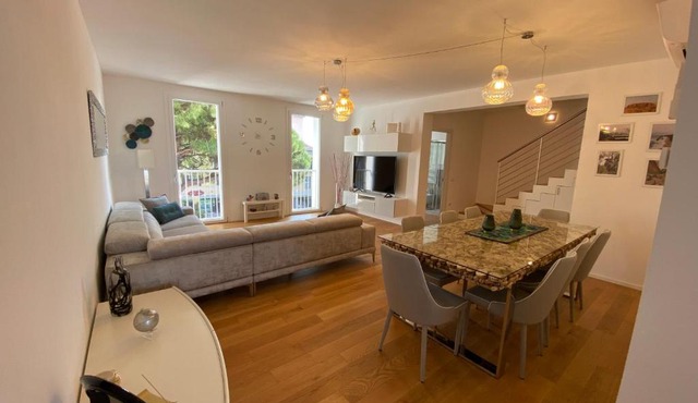 Beatrice Luxury Home