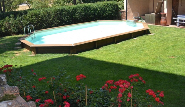 Beautiful villa for 11 guests with WIFI, private pool, TV and patio, close to Arezzo
