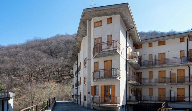 Beautiful apartment for 4 guests with TV and balcony