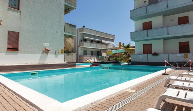 Beautiful apartment in Alba Adriatica with outdoor swimming pool