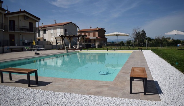 Beautiful apartment for 6 guests with A/C, pool, WIFI, patio and pets allowed