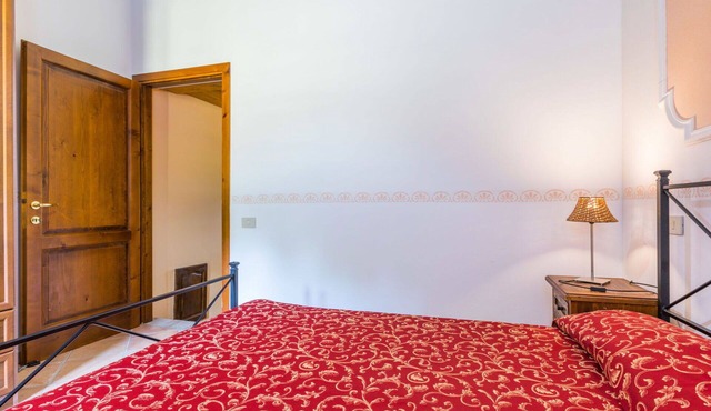 Beautiful apartment for 5 guests with A/C, pool, WIFI, TV and patio