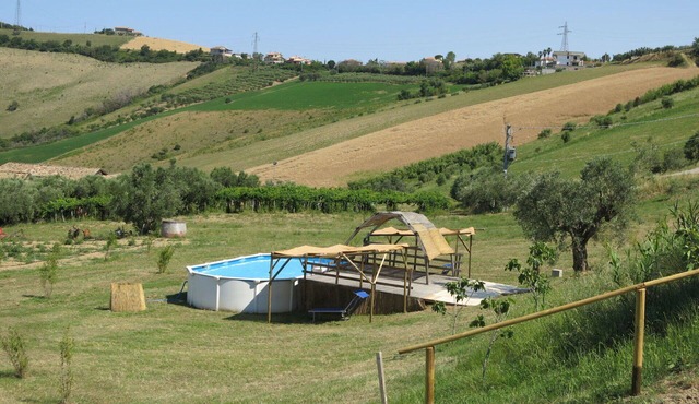 Beautiful apartment in villa with hot tub, pool, WIFI, A/C, TV, patio, pets allowed, panoramic view