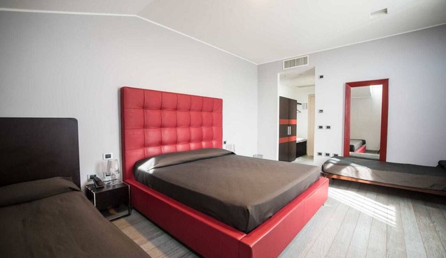 Blue Hotel in Suzzara