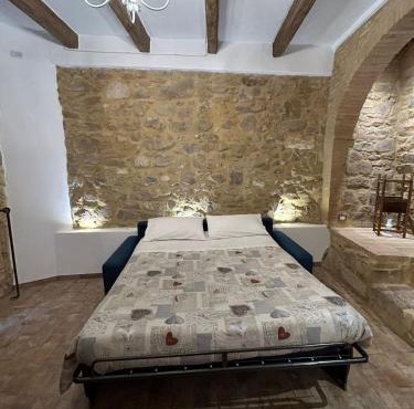 Borgo di Mezzo