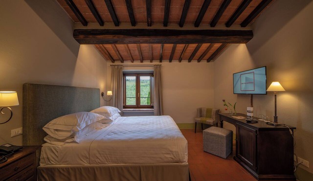 Borgo Le Noci Chianti Retreat & Pool