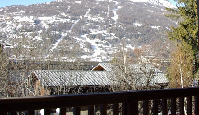 Bright apartment 59 m² Balcony with beautiful view Prorel, Briançon Serre Chevalier 1200 in Briançon