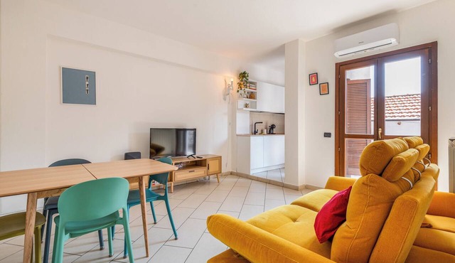 Bright Milan Apartment | Downtown & Terrace