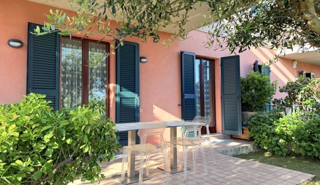 C018 – Camerano, three-room apartment with garden and parking