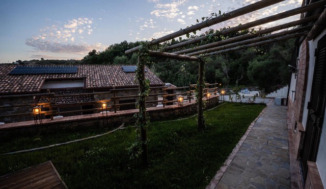 Calypso Apartment with Private Garden and Air Conditioning