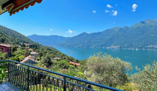 Casa Lucertola by Lago Reisen