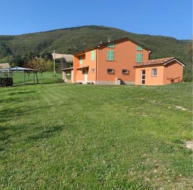 CASALCELSO Villa con Giardino