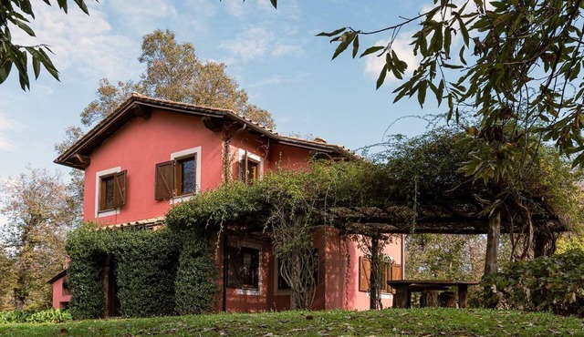 Casale Pomodoro - Pool in an Ancient Woodland