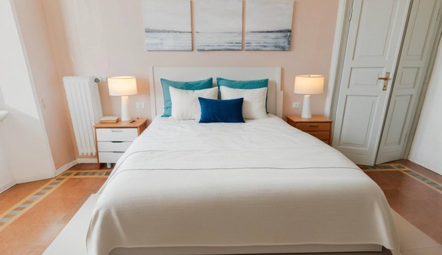 [Cathedral - City Center] Luxury apartment