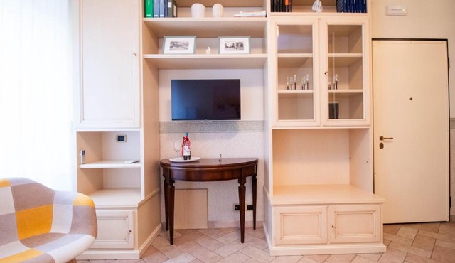 Central Domus Wi-Fi Station by We Host Yuo