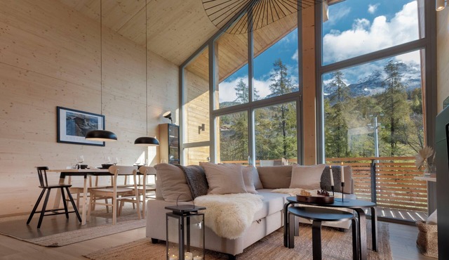 Chalet Northern Lights - Scenic Alpine Retreat