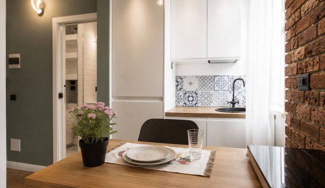 Charming Liberty-Style Studio Apartment Near Milano Centrale, 10 Minutes Away