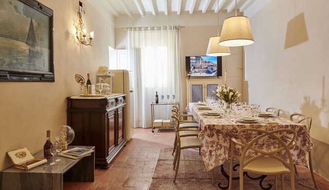 City/Village Apartment in Cortona with 3 bedrooms sleeps 6