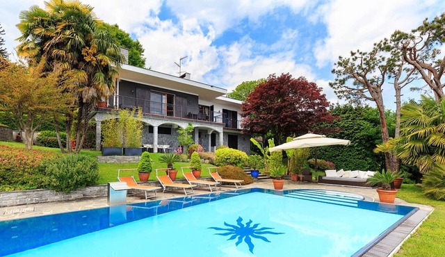 Comfy villa with private pool and views over the lake! - Villa Isabella