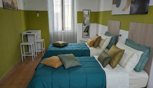 CORTE MENEGHINA -SHORT STAYS