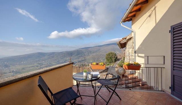 Cortona Skyline Retreat