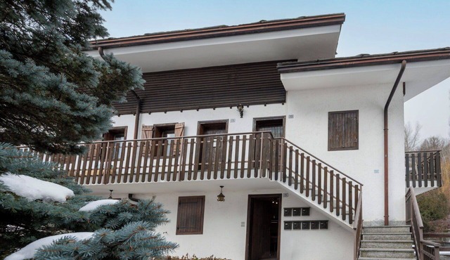 Cosy apartment for 4 guests with WIFI, TV, balcony and pets allowed