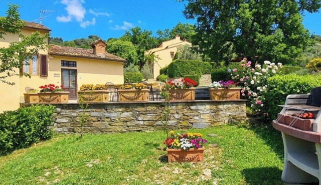 Cosy apartment for 11 guests with private pool, WIFI and pets allowed