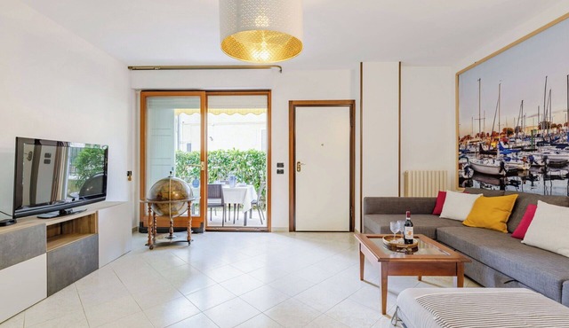 Cosy apartment for 6 guests with A/C, WIFI, TV and pets allowed