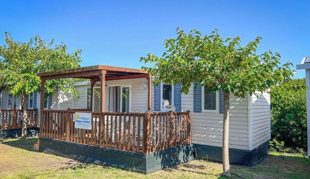 Cosy apartment in villa for 5 people with pool, A/C, WIFI, terrace and pets allowed