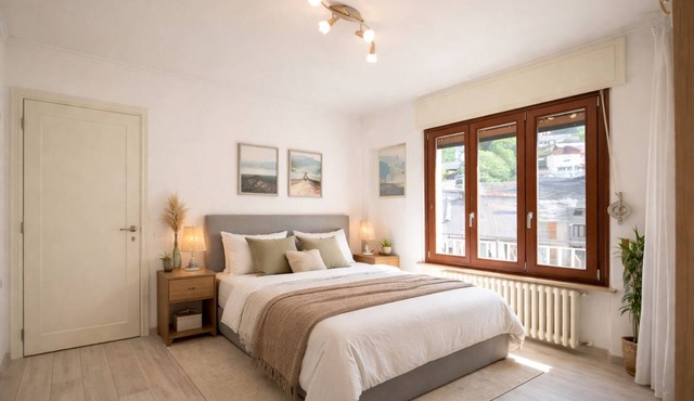 Cosy mountain apartment. 15km km from the VoieLactée ski area,