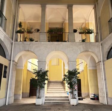 Deattellis House accogliente mansarda in palazzo storico