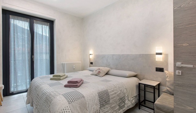 Double Room - MyAostaProject with Mountain View, Wi-Fi and Air Conditioning