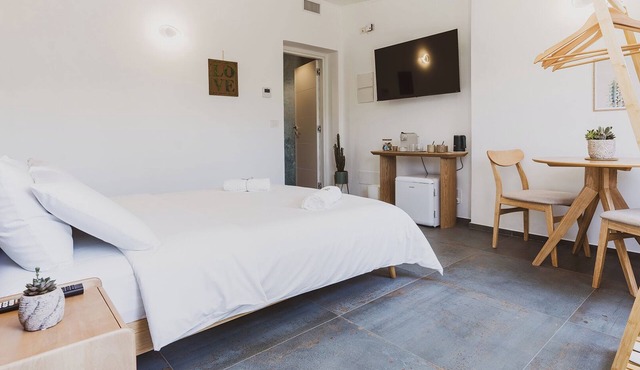 EDEN LUXURY ROOMS & GARDEN