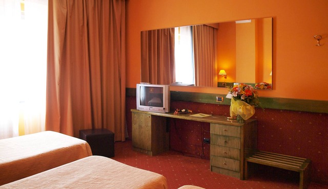 Euro Hotel