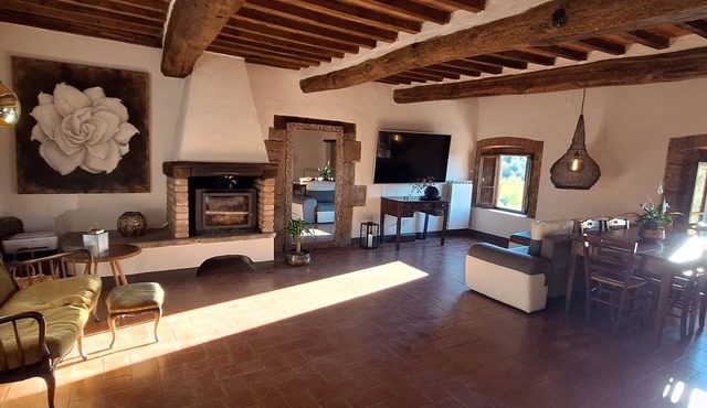 Farmer's House Rapale beautiful view and pool